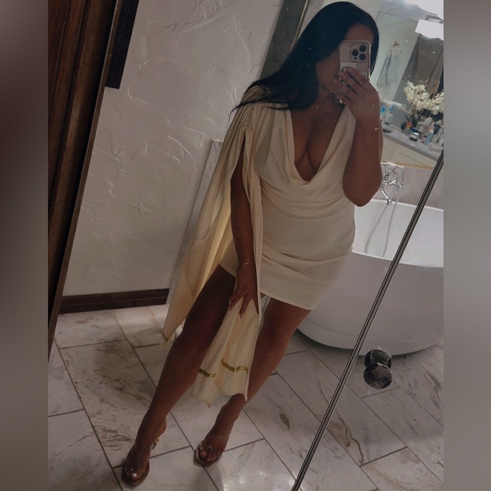 Halloween costume white dress